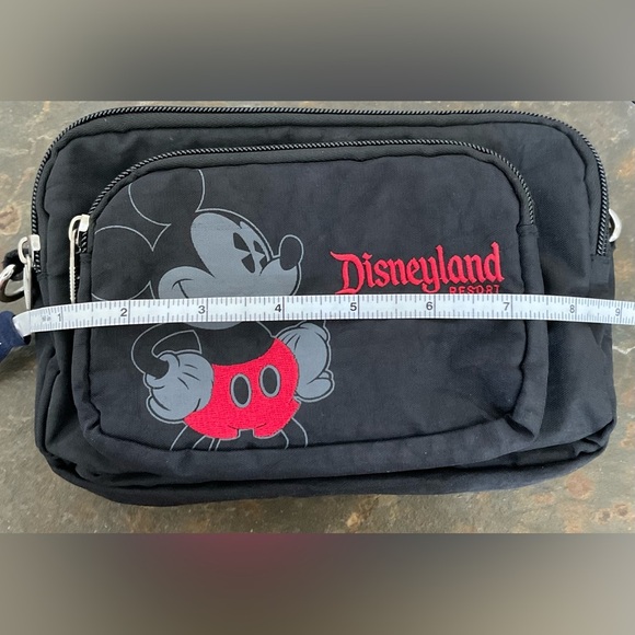 Walt Disney World Mickey Mouse Fanny Pack - Picture 10 of 12